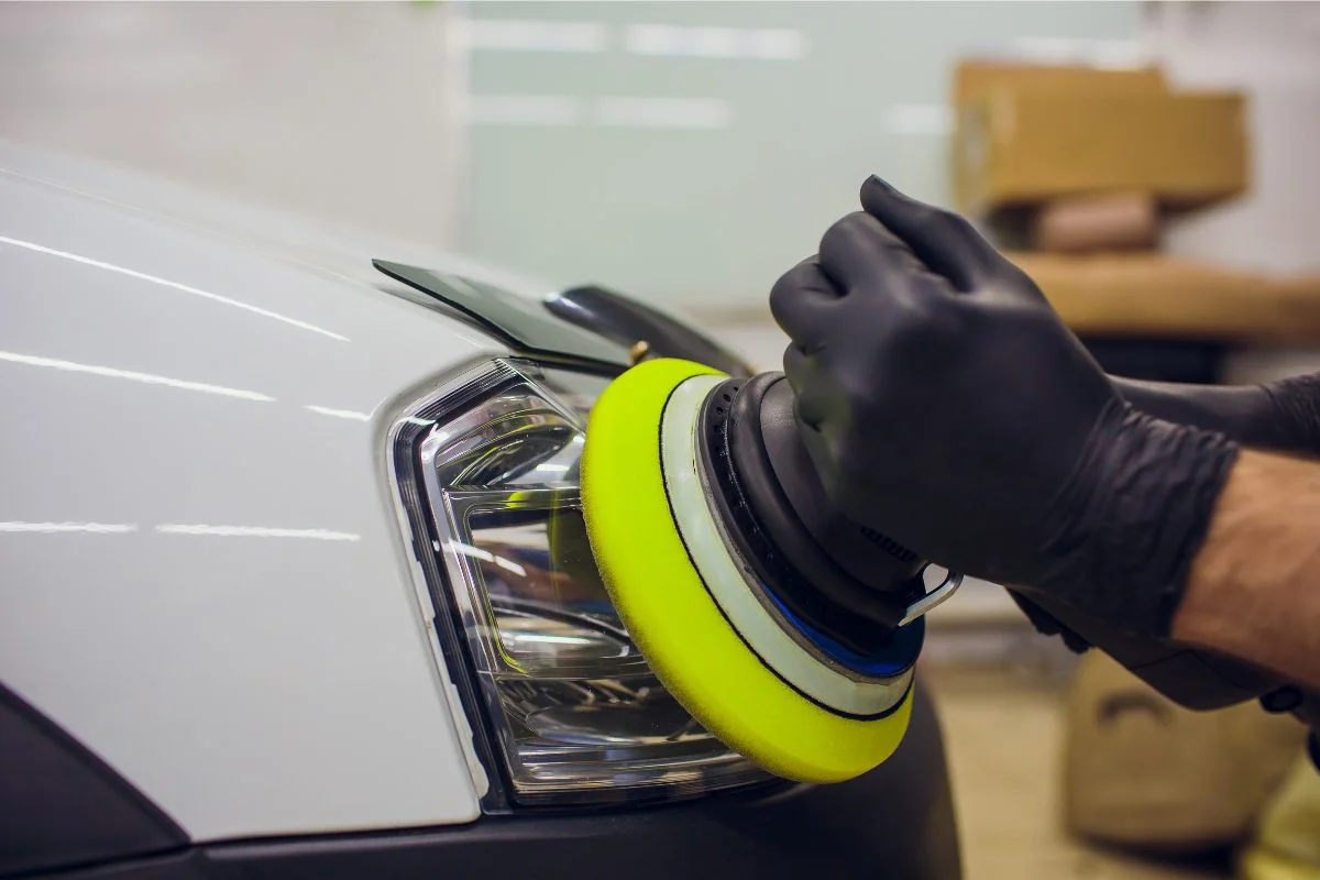 How much does headlight restoration cost in Carrollton, TX? (3)