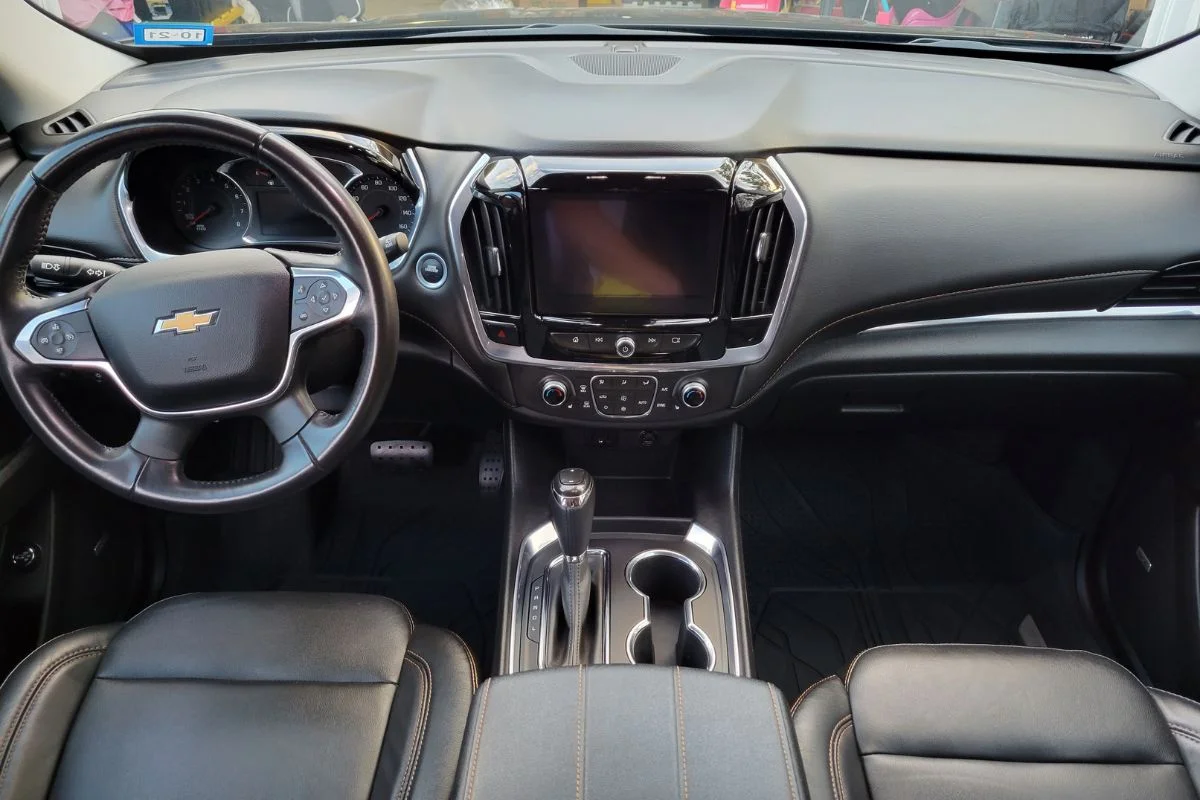 Step-by-Step Guide to Your First Car Detailing