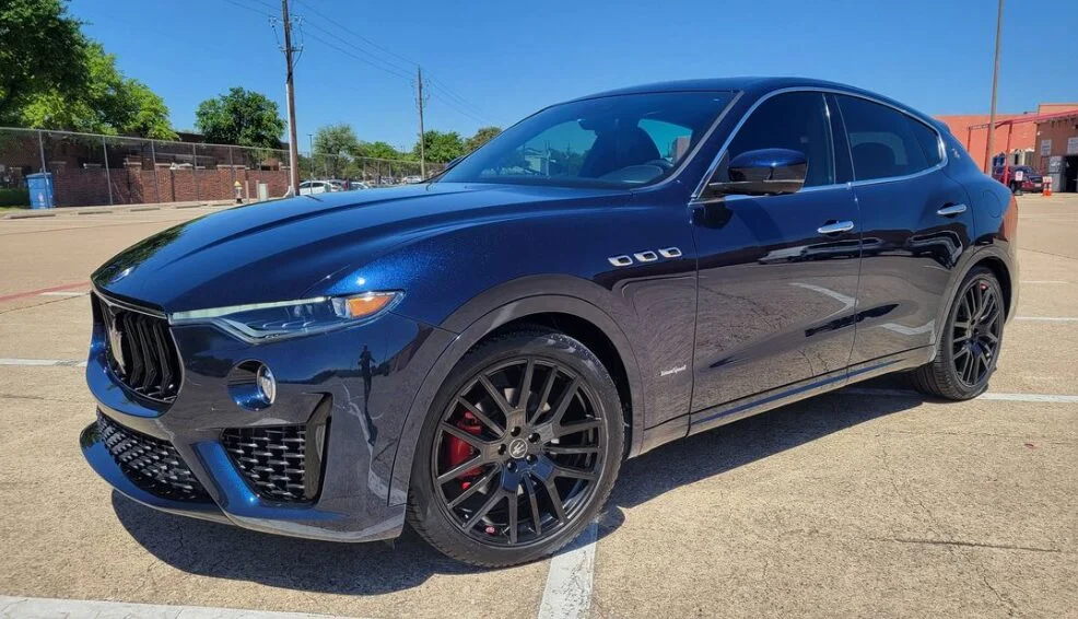 2021 Maserati Levante Painted in Blu Nobile.